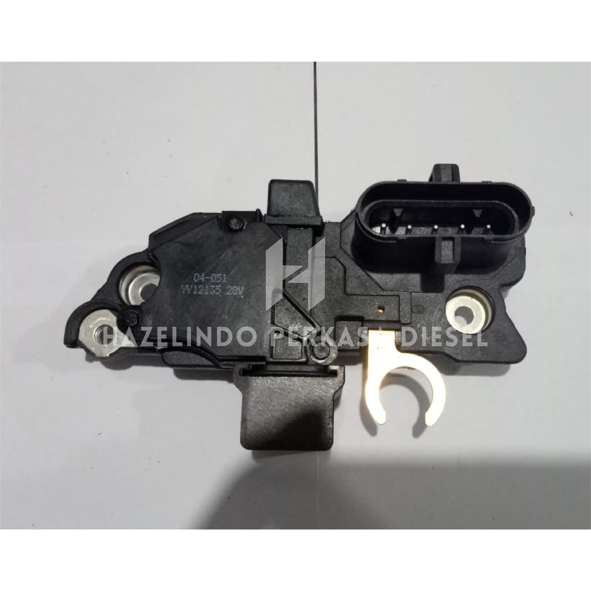 Regulator 28V untuk Alternator Volvo FM12